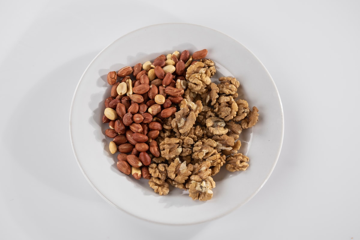Smart grocery shopping for weight-conscious eating